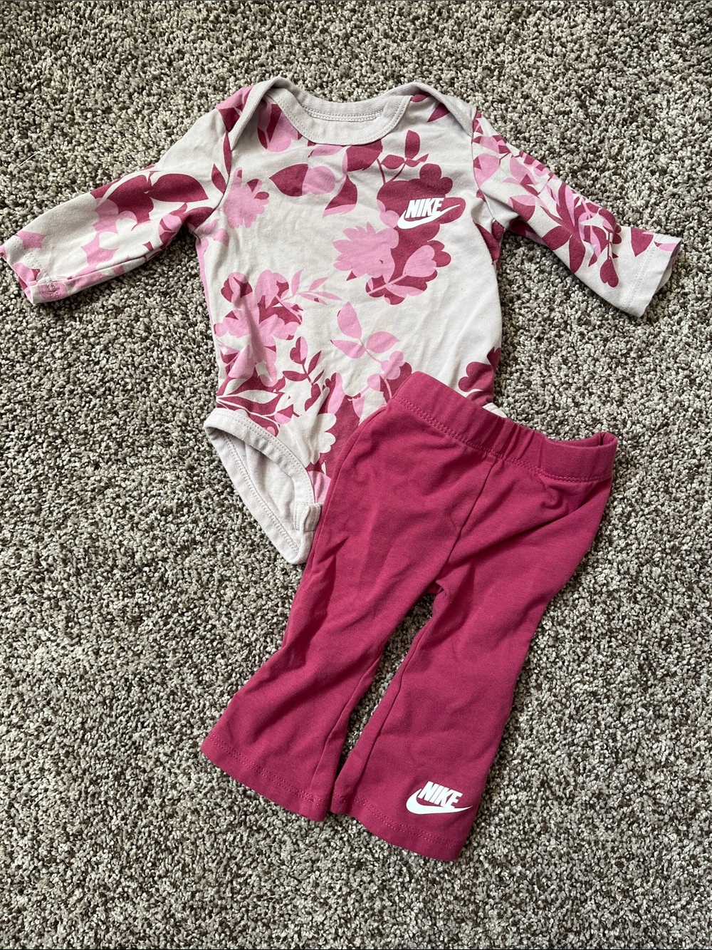 Nike Baby Floral Bodysuit with Magenta Pants Size 3 Months